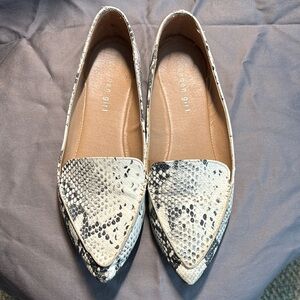 Madden Girl Women's Snakeskin Flats